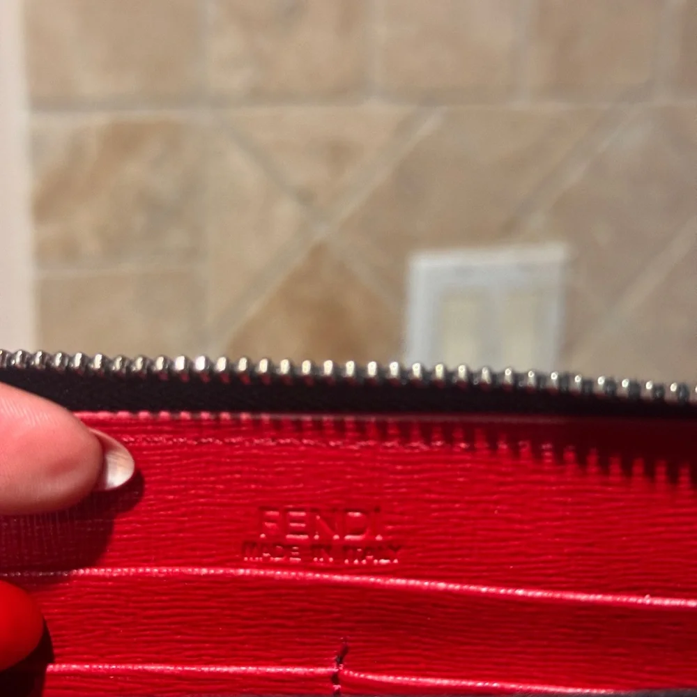 Fendi Black Monster Eye Wallet New - Picture 4 of 6